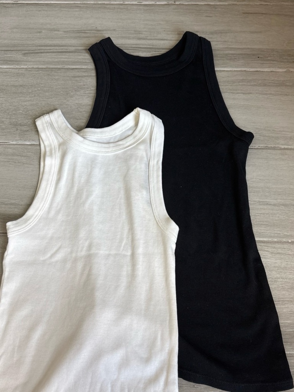 lululemon athletica bundle Tank Tops in Black & White